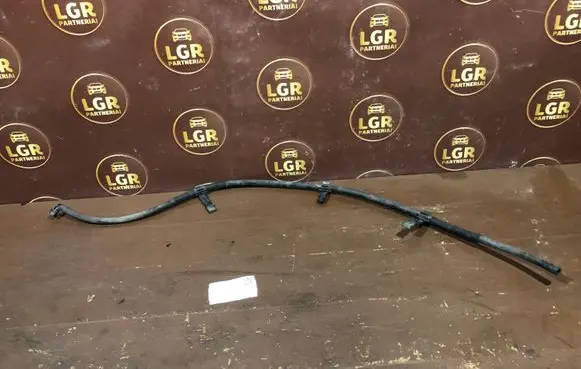 Skoda Octavia Mk2 (1Z) Headlight washer hose/pipe 