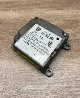 Volkswagen PASSAT B5 Airbag control unit/module 1J0909607 5WK4199