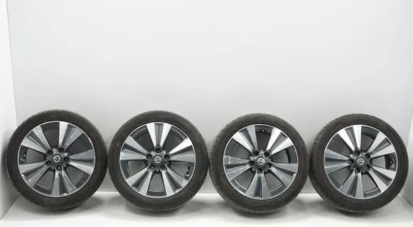 Nissan Pulsar R17 alloy rim OM3NA3A