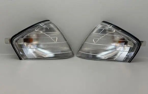 Mercedes-Benz SL R129 Front indicator light 1315106917 1315106916