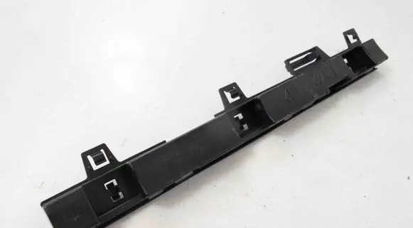 Sill/side skirt trim