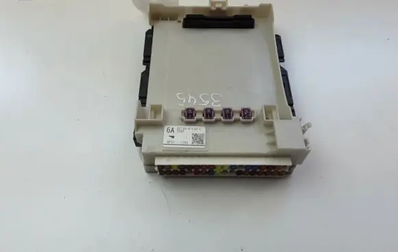 Toyota Prius Prime Fuse module 8273047530