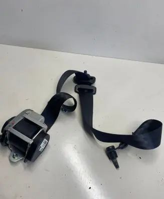 Ford Focus Front seatbelt BM5161294ADW E77ZA 6172318