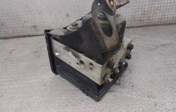 Seat Alhambra (Mk1) ABS Pump 7M3907379B 7M3614111