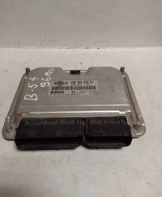 Volkswagen PASSAT B5.5 Engine control unit/module 038906019GT 0281010942