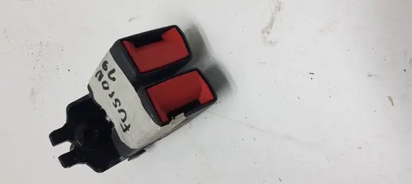 Ford Fusion II Middle seatbelt buckle (rear) 