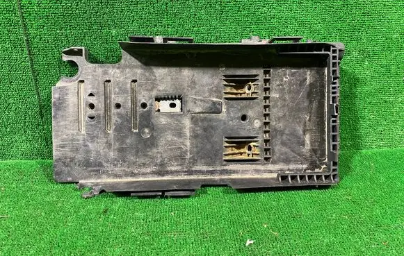 Ford S-MAX Battery box tray 6G9110723A