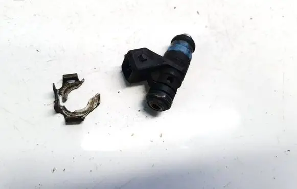 Renault Kangoo I Fuel injector 5007b03467 h132254