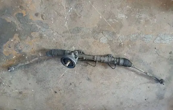 Peugeot 308 Steering rack E3010