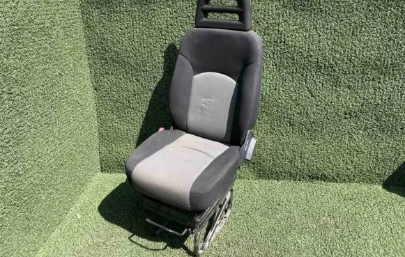 Iveco Daily 4th gen Front driver seat 5801404332 5801260995