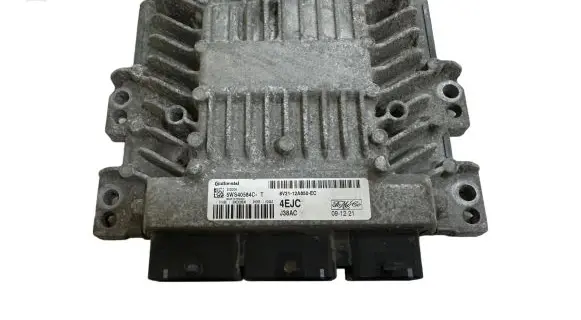 Ford Fiesta Engine control unit/module 8V2112A650EC 5WS40584CT