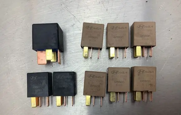KIA Ceed Other relay 952252S000 DC12V35A20A