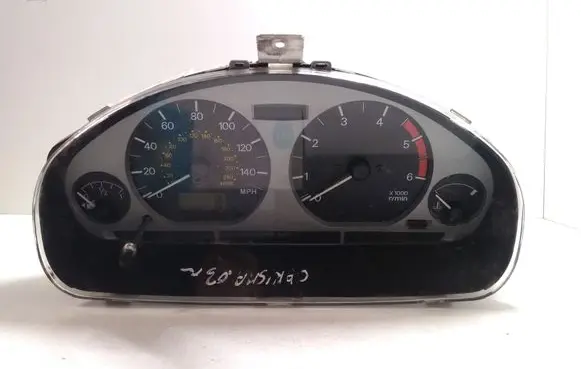 Mitsubishi Carisma Speedometer (instrument cluster) 0P0179001