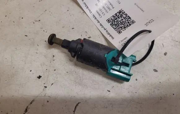 Citroen C4 I Brake pedal sensor switch