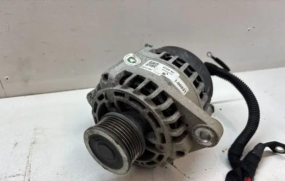 Opel Zafira B Generator/alternator 284925
