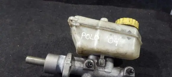Master brake cylinder