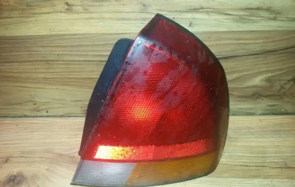 Mitsubishi Carisma Rear/tail lights mb944544 29.210202