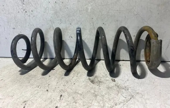 Peugeot 3008 I Rear coil spring