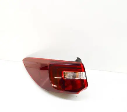 Opel Grandland X Rear/tail lights YP00098380 81660101