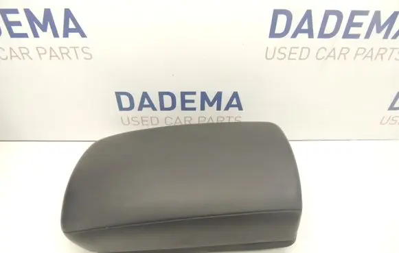Nissan Qashqai Armrest