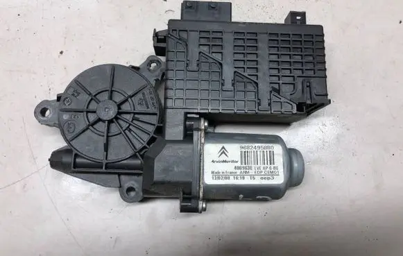 Citroen C4 I Picasso Front door window regulator motor 9682495880 400963E