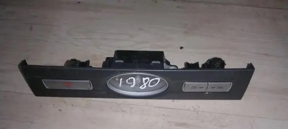 Ford Mondeo Mk III Windscreen/window heater switch D3L0A