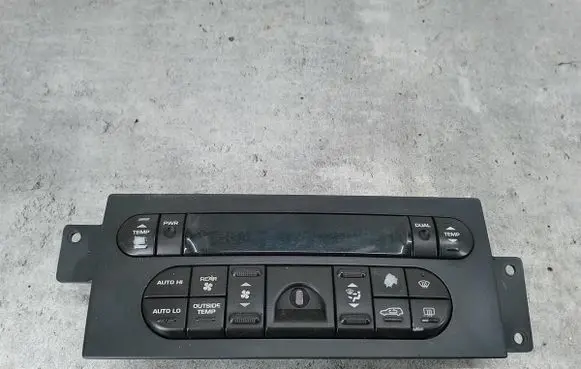 Chrysler Pacifica Climate control/heater control trim P05005064AI