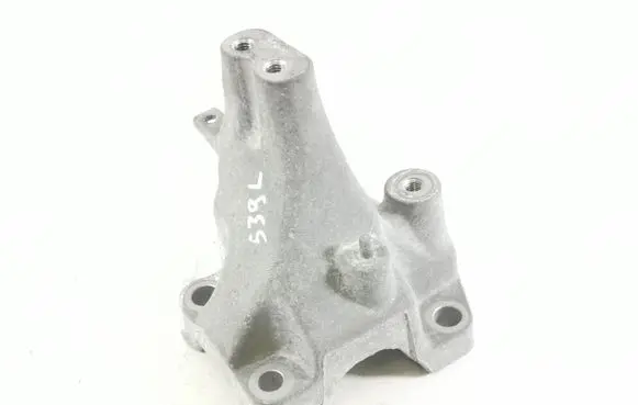 Jeep Grand Cherokee WL Engine mounting bracket 68375851AA
