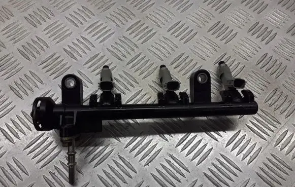 Citroen C1 Fuel main line pipe
