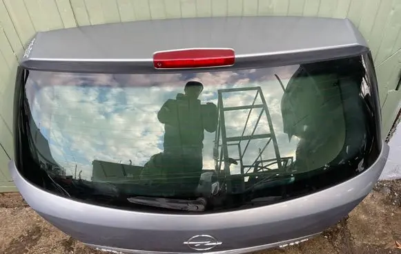 Opel Astra H Tailgate/trunk/boot lid 