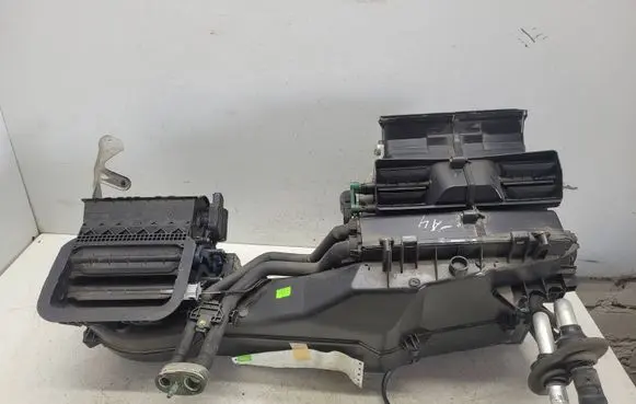 Audi A4 S4 B6 8E 8H Interior heater climate box assembly 8E1820005C