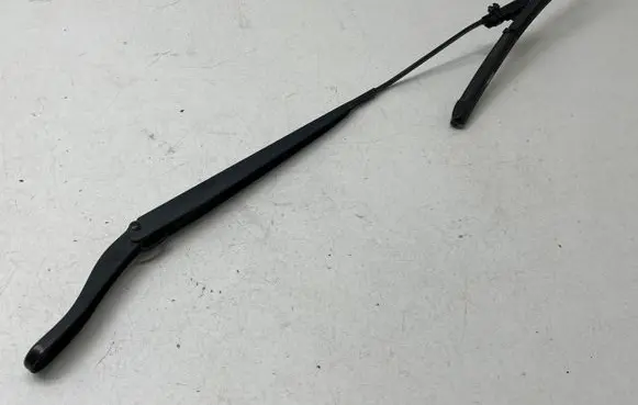 Renault Megane III Front wiper blade arm 288860005R
