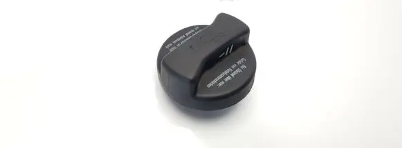 Audi A6 S6 C5 4B Oil filler cap 026103485