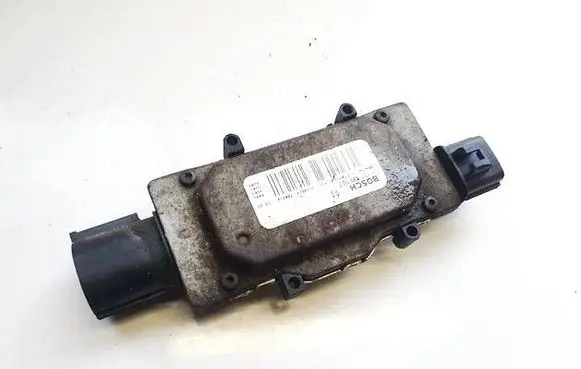Ford C-MAX II Coolant fan relay 1137328567