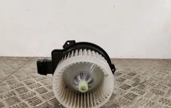 Suzuki Vitara (LY) Heater fan/blower