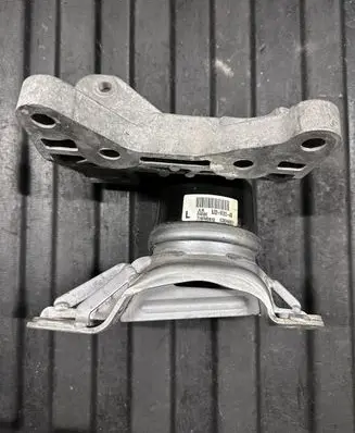 Land Rover Evoque I Engine mount bracket BJ326F012AB G3046001 GJ326P096AE