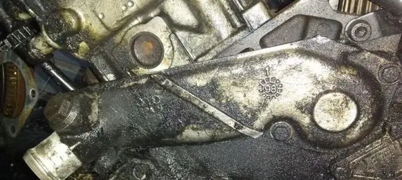 Audi A6 S6 C5 4B Engine coolant pipe/hose 059121121A