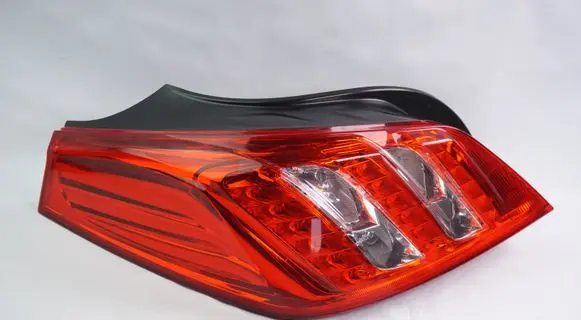 Peugeot 508 Rear/tail lights 9686293780A