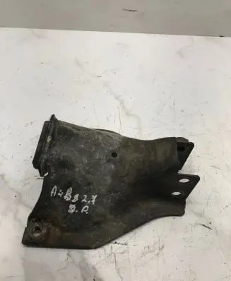 Audi A4 S4 B8 8K Engine mounting bracket 8K0399377AJ
