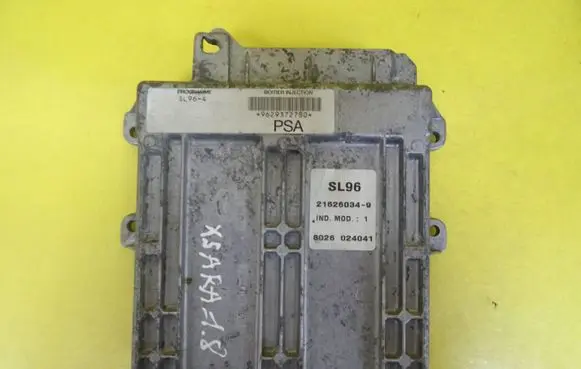 Citroen Xsara Engine control unit/module 216260349