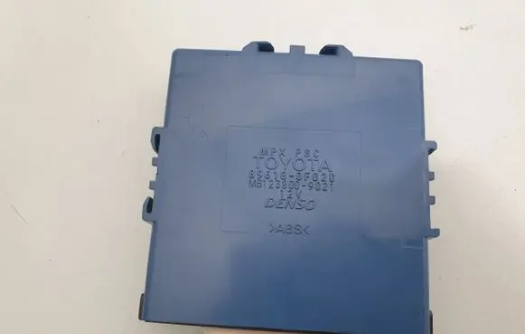 Toyota Corolla Verso AR10 Combustion control unit/module 896180F020