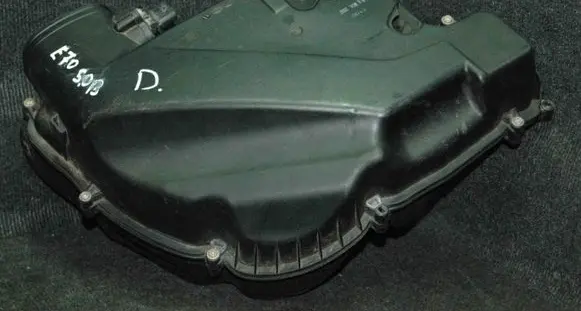 BMW X5 E70 Air filter box
