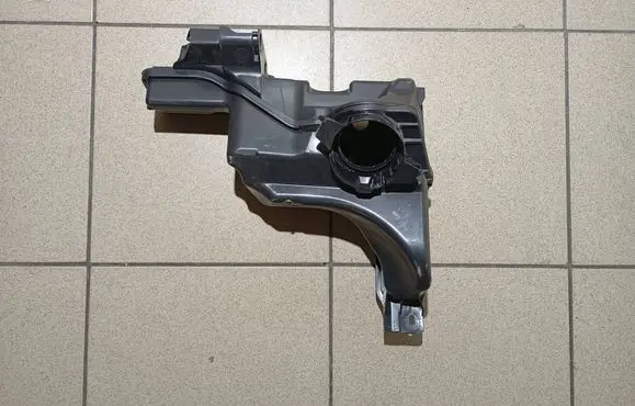 Peugeot 5008 II Intake resonator 9810920880