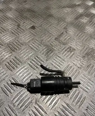 BMW X5 E70 Windscreen/windshield washer pump 6934160