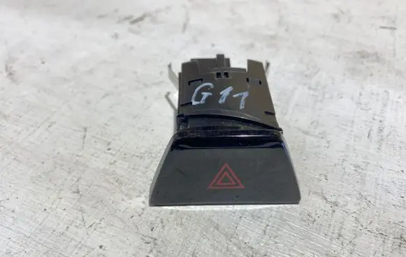 BMW 7 G11 G12 Hazard light switch 3474310105 6993046 2C699304601