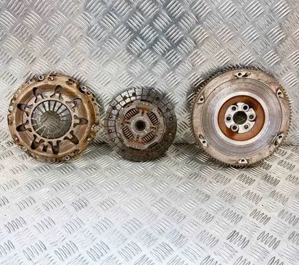 Toyota Yaris Clutch set kit 134510Q011 312500D240