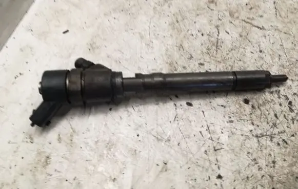 Hyundai Santa Fe Fuel injector 04451100643380027000