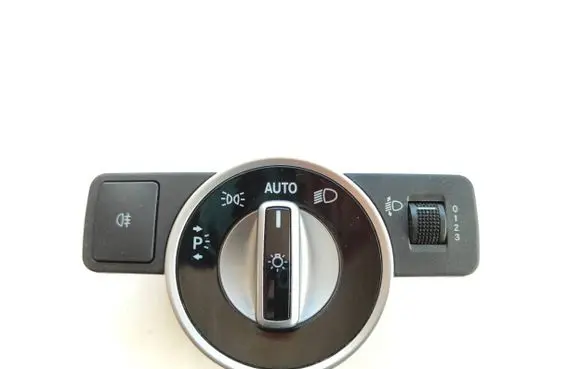 Mercedes-Benz C W204 Light switch A2049053103