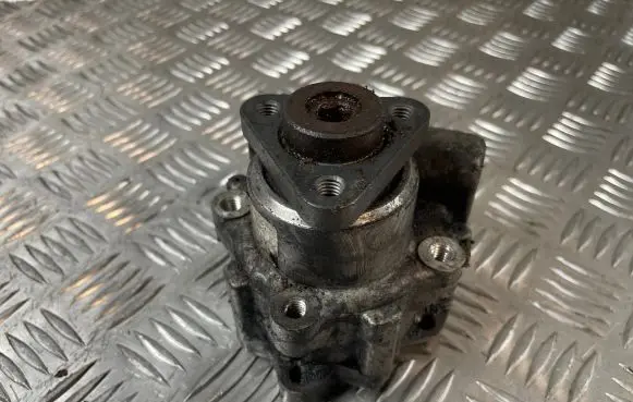 Audi A6 S6 C6 4F Power steering pump