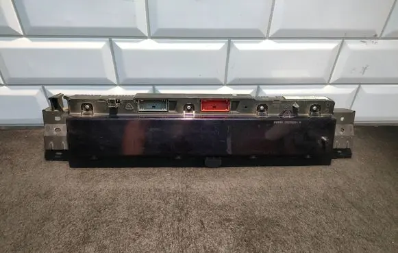 Renault Espace - Grand espace IV Speedometer (instrument cluster) 281184022 NS0027478 P8200660938